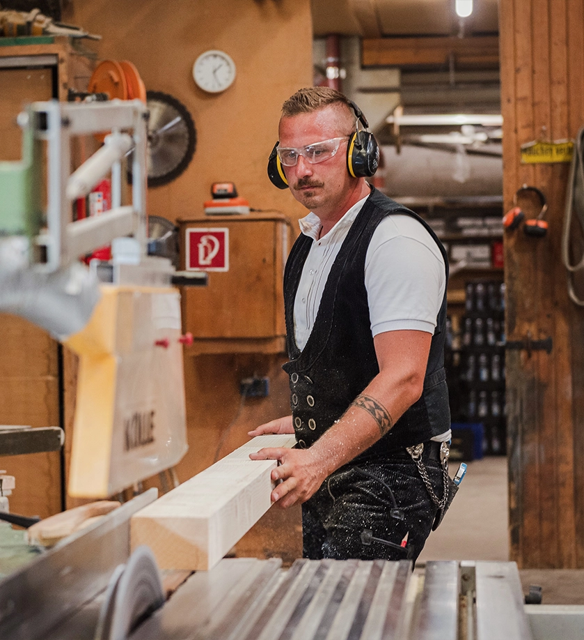 Frick_Holzbau_Fellbach_Zimmer_Holzbau_Karriere_Jobs_Handwerk Karriere und Jobs im Handwerk bei Frick Holzbau in Fellbach – Zimmerei- und Holzbauarbeiten mit Zukunft