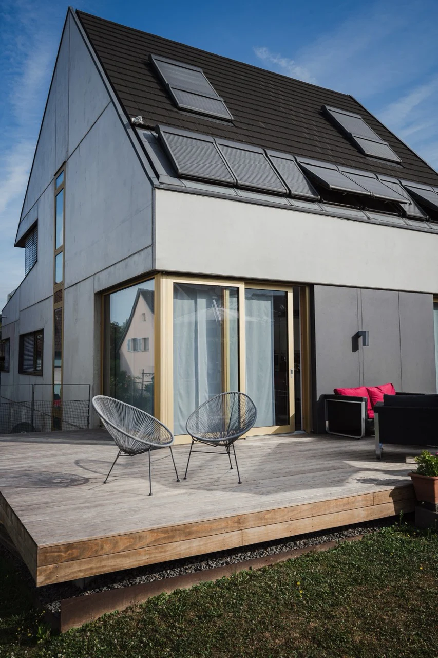 Moderne Dachfenster und Fassaden Remshalden